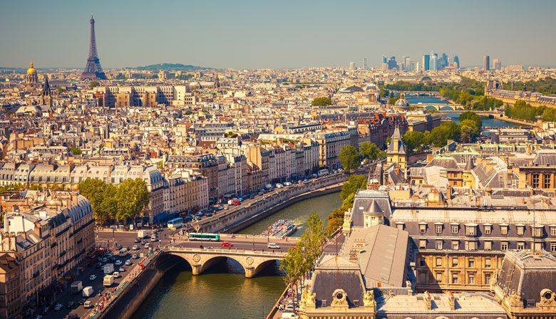 Vista sobre el Sena y la Torre Eiffel