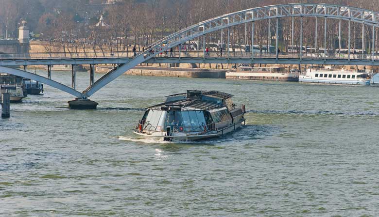 Almuerzo Crucero en el río Sena en París