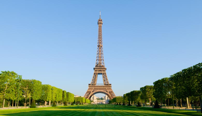 Almoço na Torre Eiffel em Paris