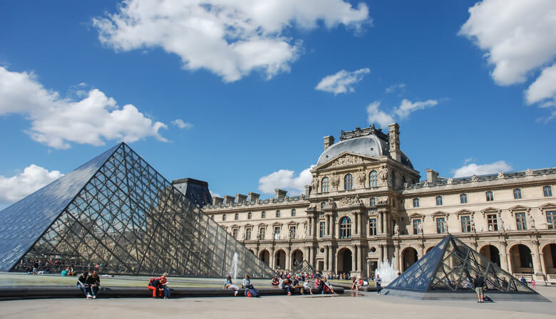 Walking tour of Marie-Antoinette's spots in Paris