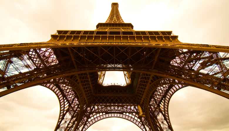 Descubrir la Torre Eiffel de noche