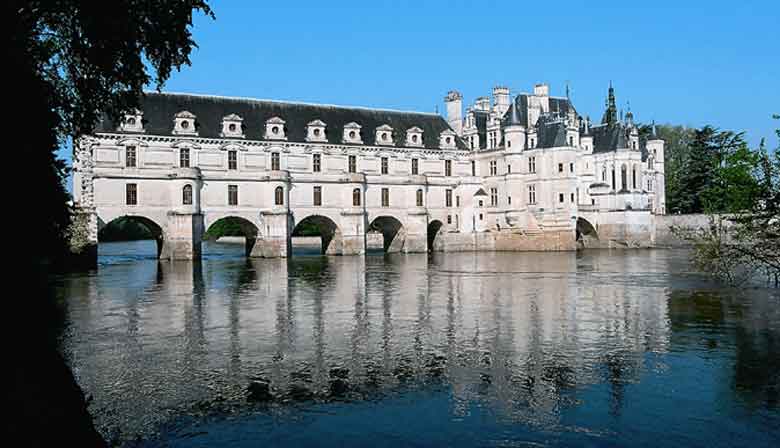 guided visit of Chenonceau castle on Cher river