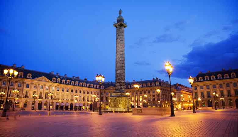 Paris por la noche con la Concordia sin cola acceso prioritario