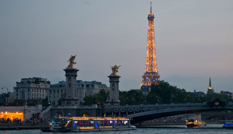 Cruise on the river seine