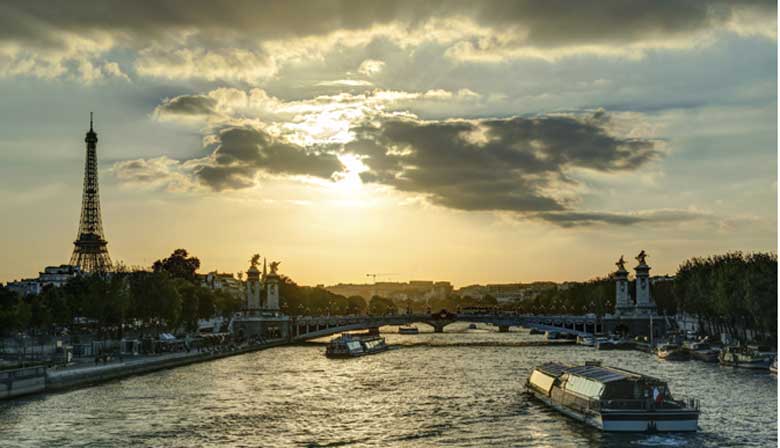 Eiffelturm Bild von der Seine-Fluss