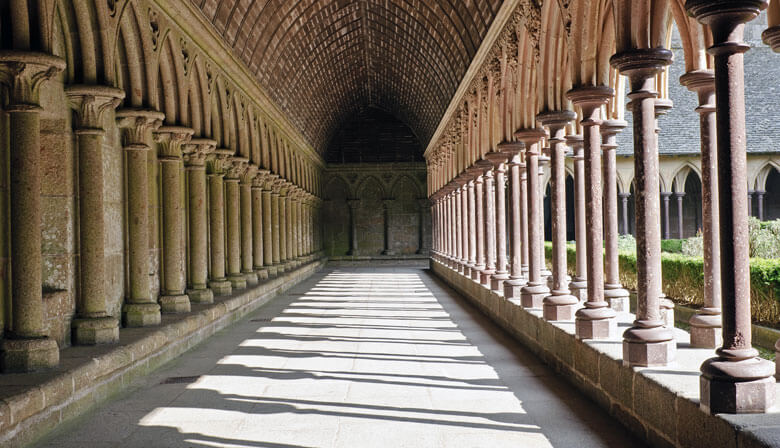 Kreuzgang der Abtei Mont-Saint-Michel