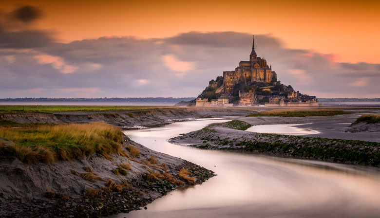 Private guided tour from Paris to Mont Saint Michel