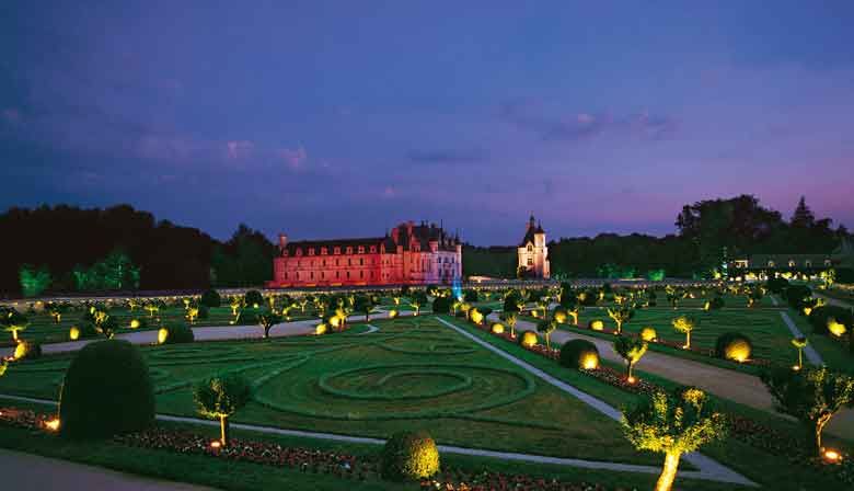 Château de Chenonceau et ses jardins de nuit