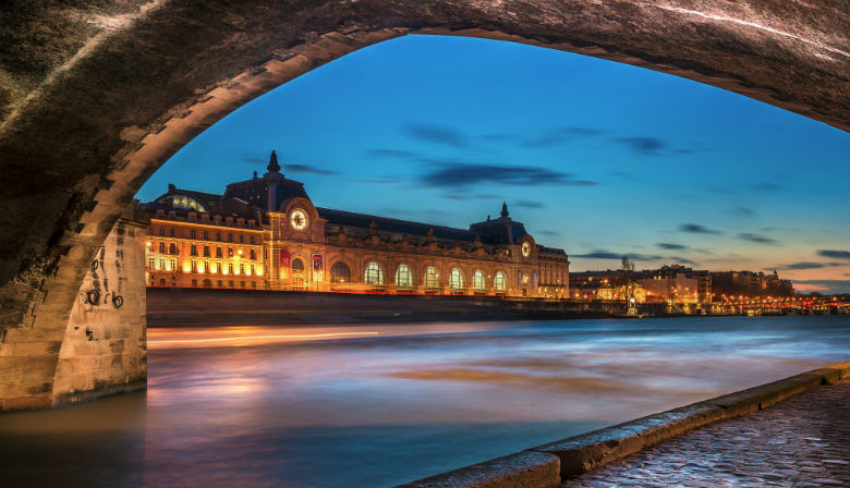 Museu d'Orsay por noite