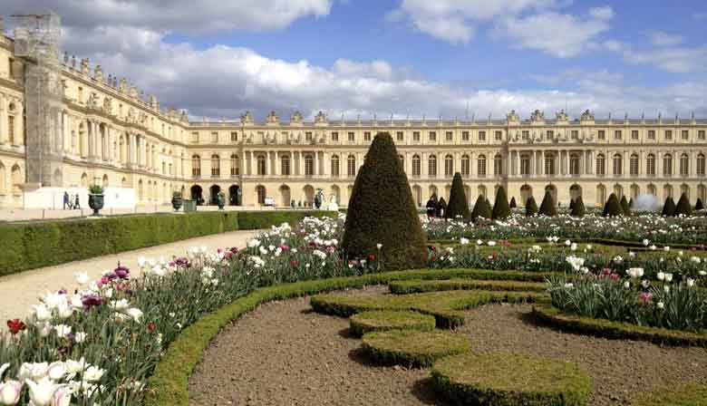 Visit Versailles Castle with Paris Museum Pass