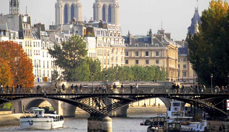 Croisière sur la Seine de jour