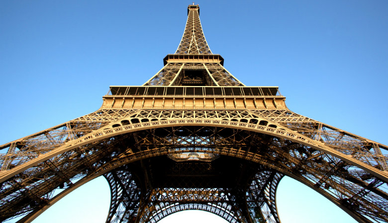 Billet Accès réservé Sommet Tour Eiffel avec Audio-Guide