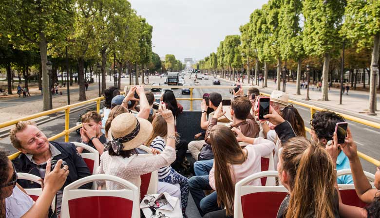 paris museum pass bus tour