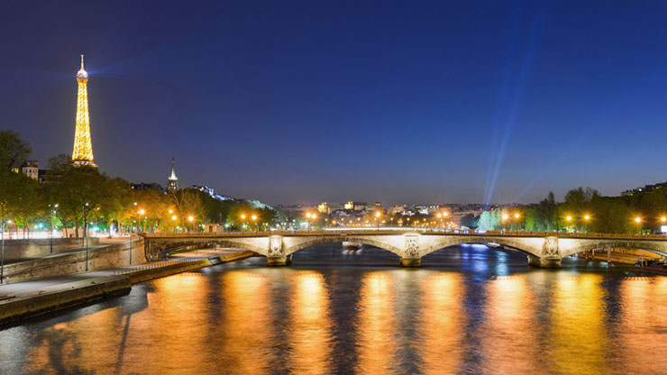 Famous Tourist Attractions In Paris France
