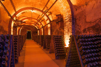 Visite de cave de Champagne : les adresses les plus prestigieuses -  PARISCityVISION