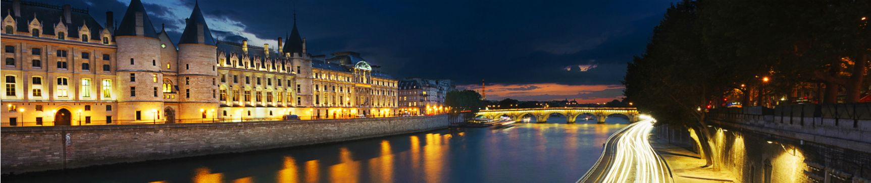 river cruise seine night