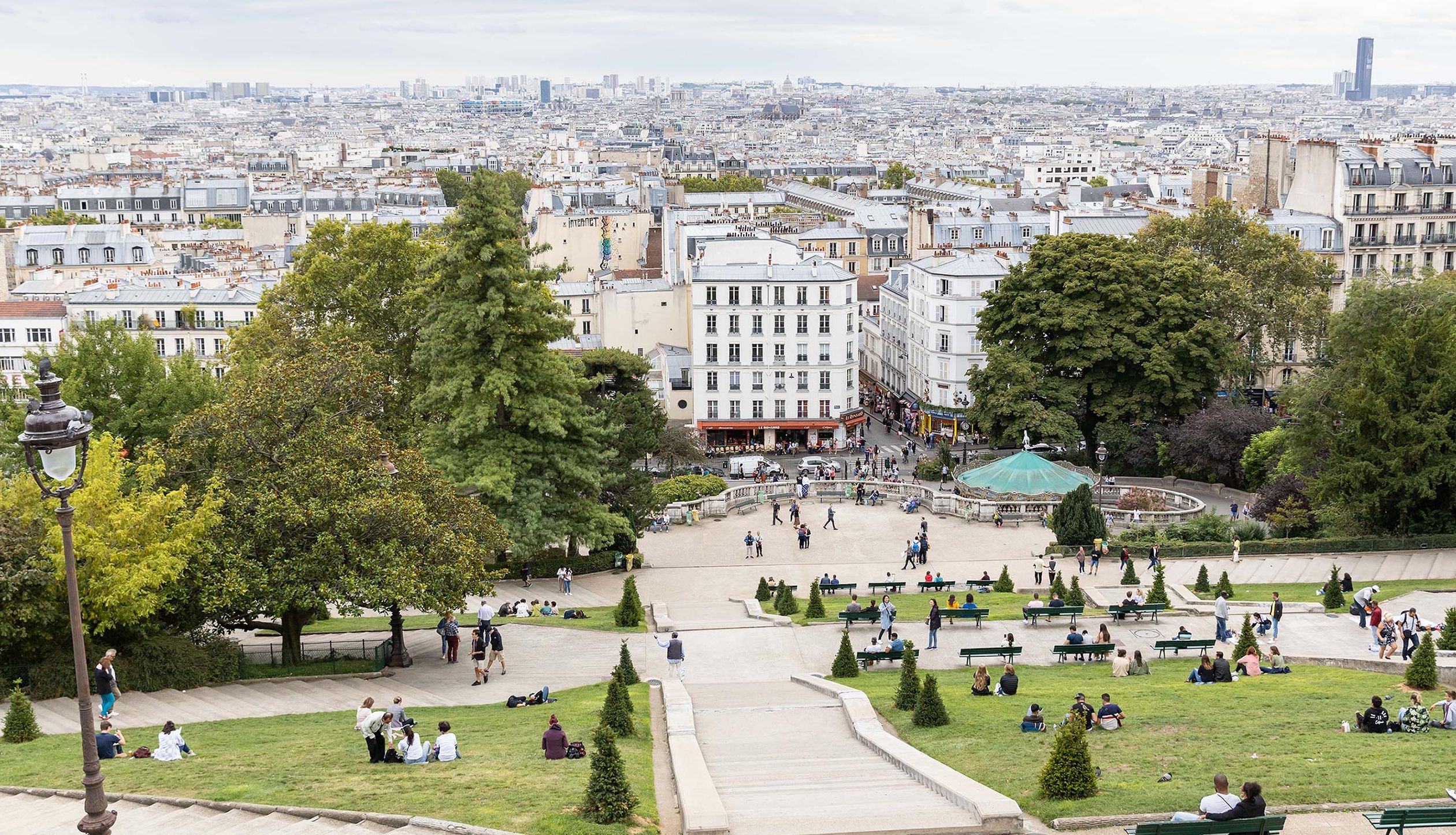 Guided tour of Montmartre in a small group - PARISCityVISION