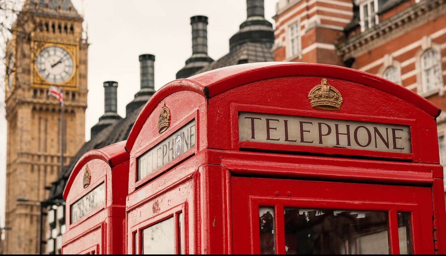 Ikonische rote Telefonzelle in London
