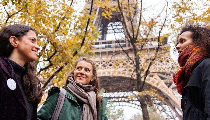 Veja debaixo da Torre Eiffel