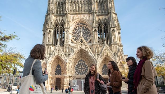 All day private tour in champagne : Moet & Chandon, winegrower with tastings and cathedral of Reims from Paris (1-7)