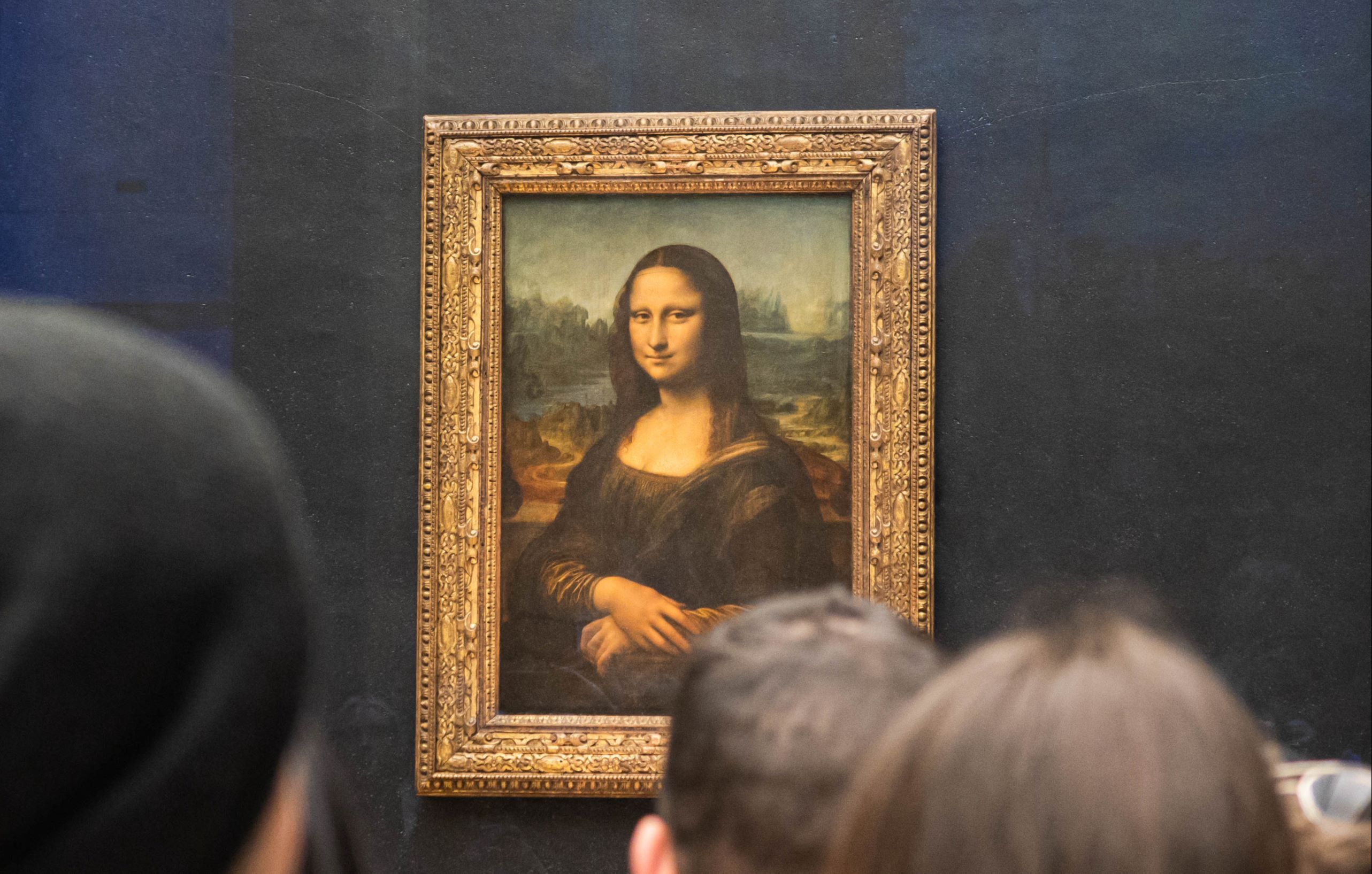 Entrance to the Louvre museum with access to Mona Lisa painting (reserved access) and Orsay ticket