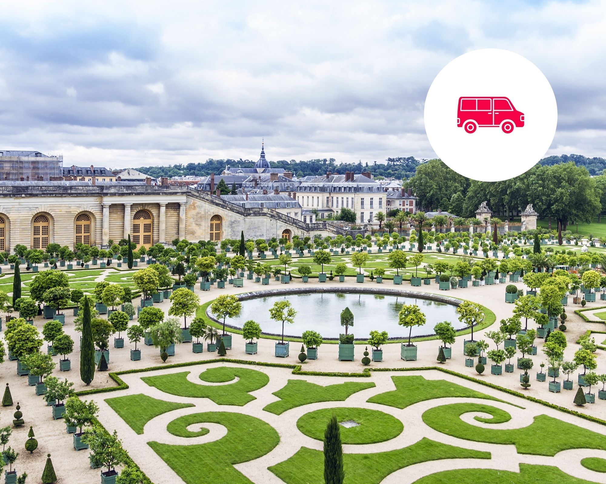 Private Full Day Guided Tour to the Palace of Versailles and Trianons (Lunch and transportation included)