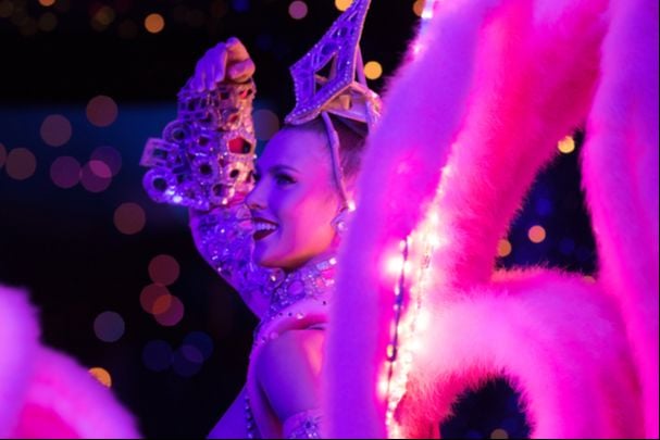 Dinner and Moulin Rouge night Show (Belle Epoque champagne menu), transport included
