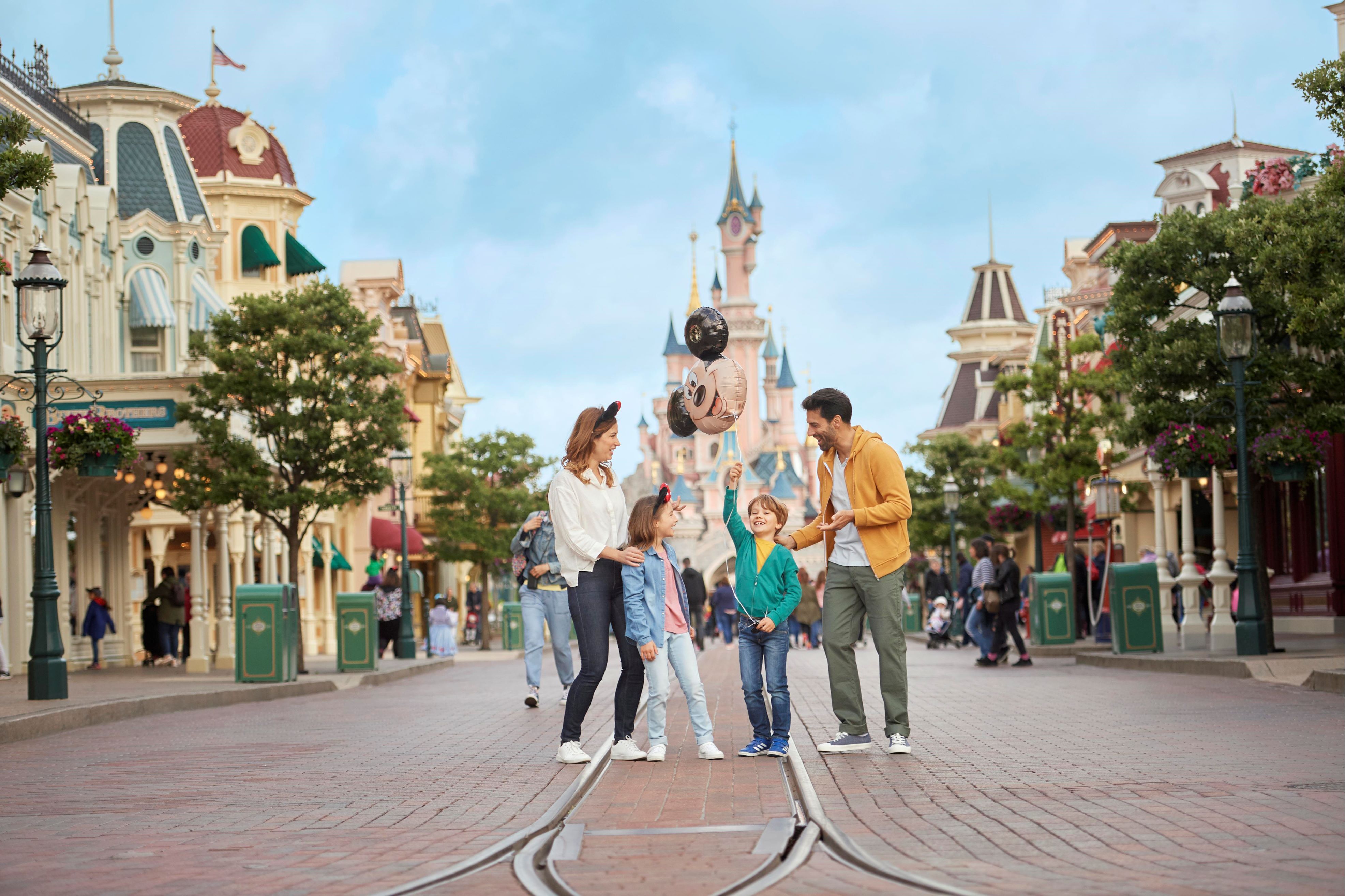 Disneyland® Paris : 2 Parques 1 Día