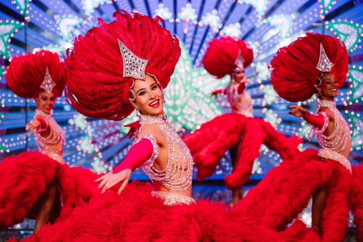 End in apotheosis at the Moulin Rouge